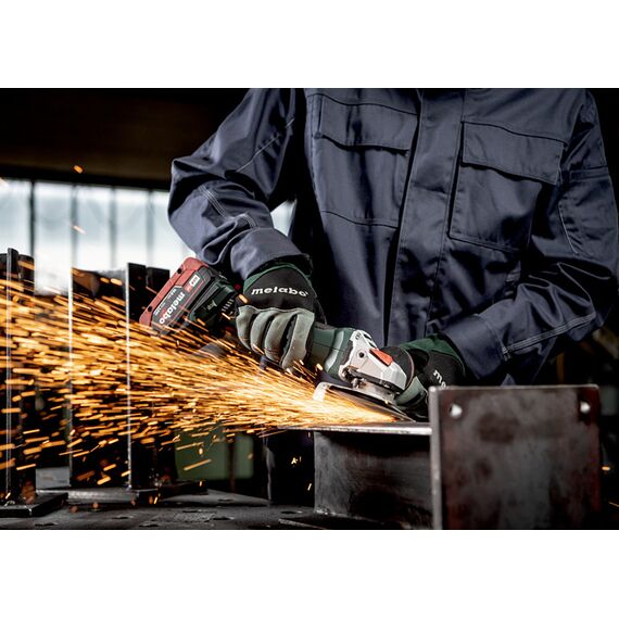 Акумуляторна кутова шліфувальна машина WVB 18 LT BL 11-125 Quick 18V 2x5.5Ah LiHD; Зарядний пристрій, зображення 5